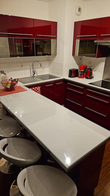 Joli Appartement Avec Jardin Et 2 Parkings Prives Argenteuil Eksteriør billede