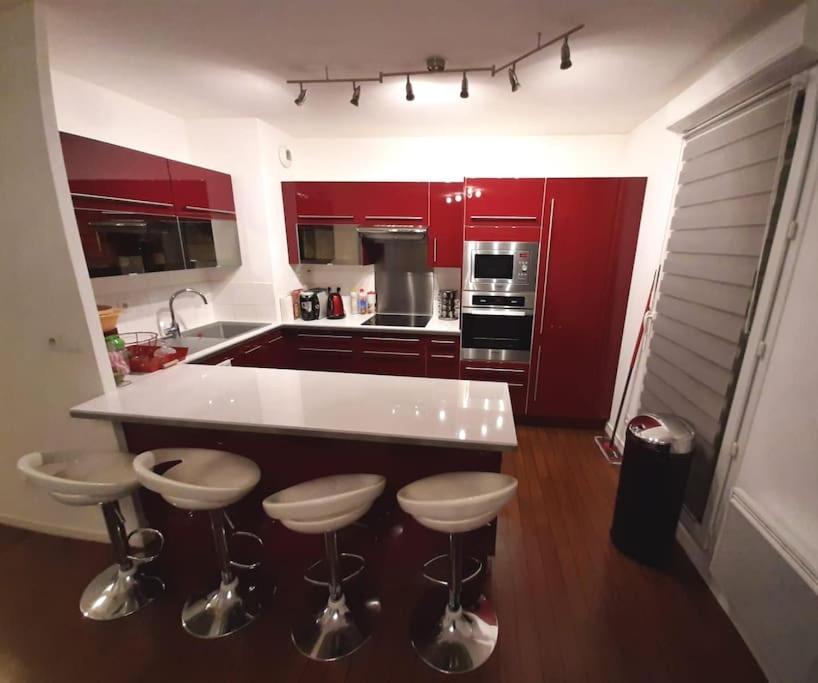 Joli Appartement Avec Jardin Et 2 Parkings Prives Argenteuil Eksteriør billede